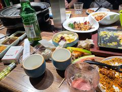 -明洞阿姨·韩式酱蟹烤肉·创意料理(三元桥店)