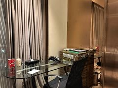 -上海虹桥西郊假日酒店
