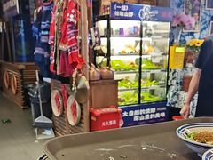 -洱火云南酸菜牛肉火锅(石景山当代商城店)