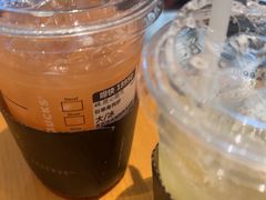 -星巴克臻选(盐城金鹰聚龙湖店)