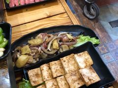-胡悦里韩式烤肉(芝罘万达广场店)