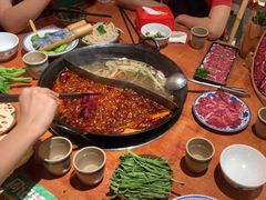 -周小明火锅(黑金冠社区店)