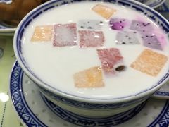 杂果西米-黄氏许牛奶甜品(台山石花广场店)
