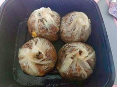 芝士咸蛋黄烧卖-217笋干馄饨