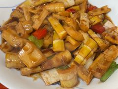 -芦茨金富饭庄·25年老字号·专做稻草鸡