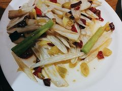 -不是烧烤·武汉烧烤·地道湖北菜(大成路店)