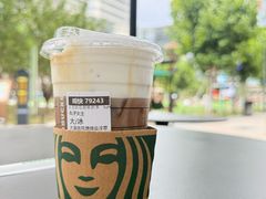 -星巴克(上海长宁来福士1F店)