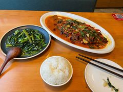 -山茶云南菜(中关村店)