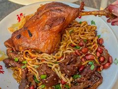 鸭腿面-百年尹氏汤包(湖南路狮子桥店)