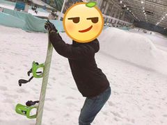 -乔波室内滑雪场