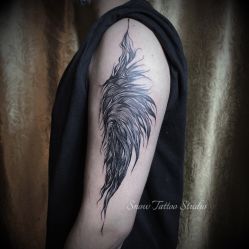-SNOW TATTOO STUDIO