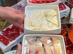 -来龍儿鲜切牛肉自助老火锅