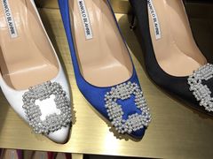 -Manolo Blahnik(置地广场店)