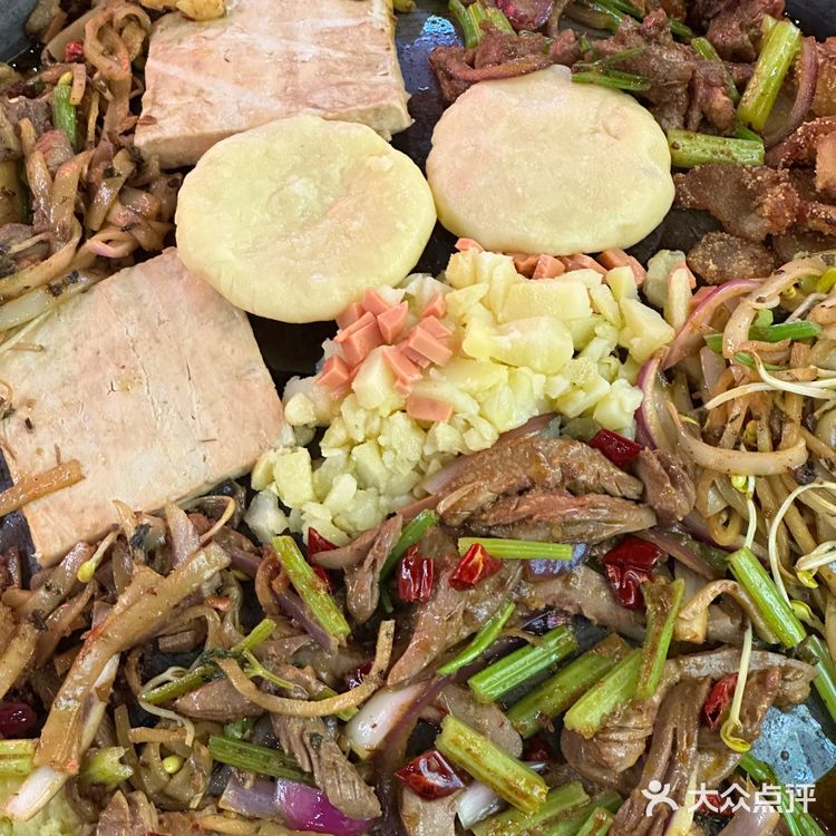 在贵州贵阳！贵州烙锅真的好好吃😋下次还来