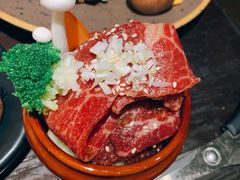 -山川小町·极番烧肉(新地假日广场店)