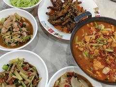 -红色湘菜馆(春风店)