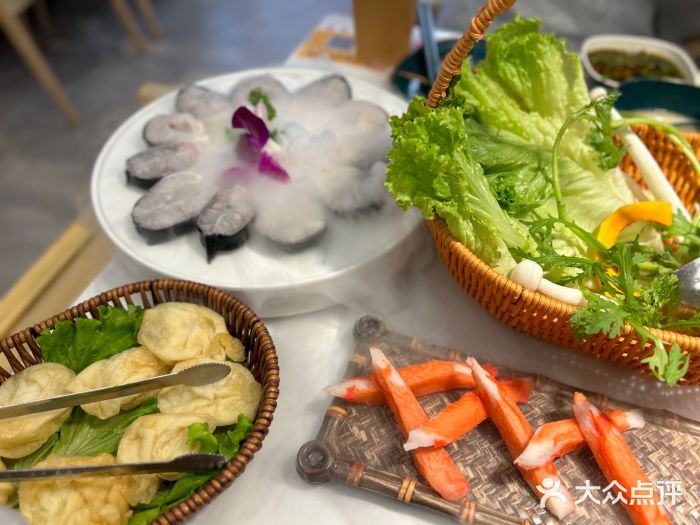 椰子湾·海南火锅(正大广场店)金纱鱼腐图片