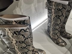 -ZARA(红谷滩万达店)