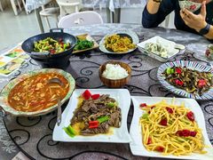 -天天向上素食餐厅(五台山店)