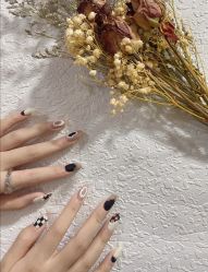 -悦指间美甲美睫