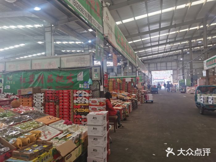 上海龙吴水胜海发市场图片