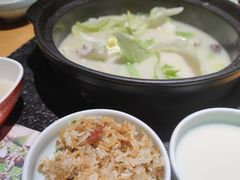 -洪氏嗨捞·广东猪肚鸡·椰子鸡火锅(西咸万象城店)