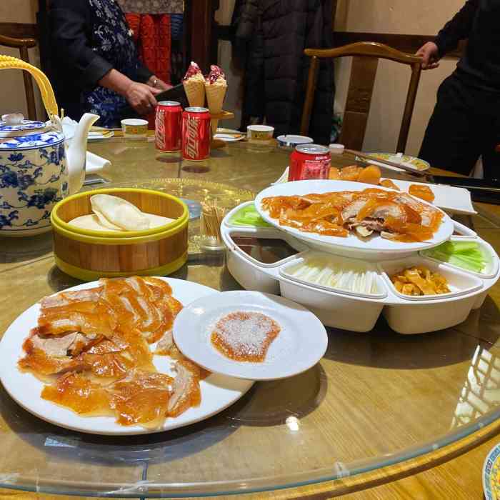 上谷厨院-"当地朋友带来吃的第一顿 怎么说 虽然非常.