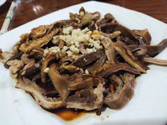 -溢心园香河肉饼总店