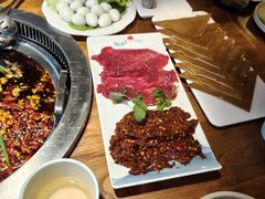-城墙拐拐火锅(三峡广场黑金冠店)