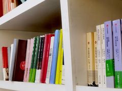 -钟书阁(松江泰晤士小镇店)