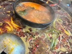 -黄潇洒老火锅(九眼桥宏济巷店)