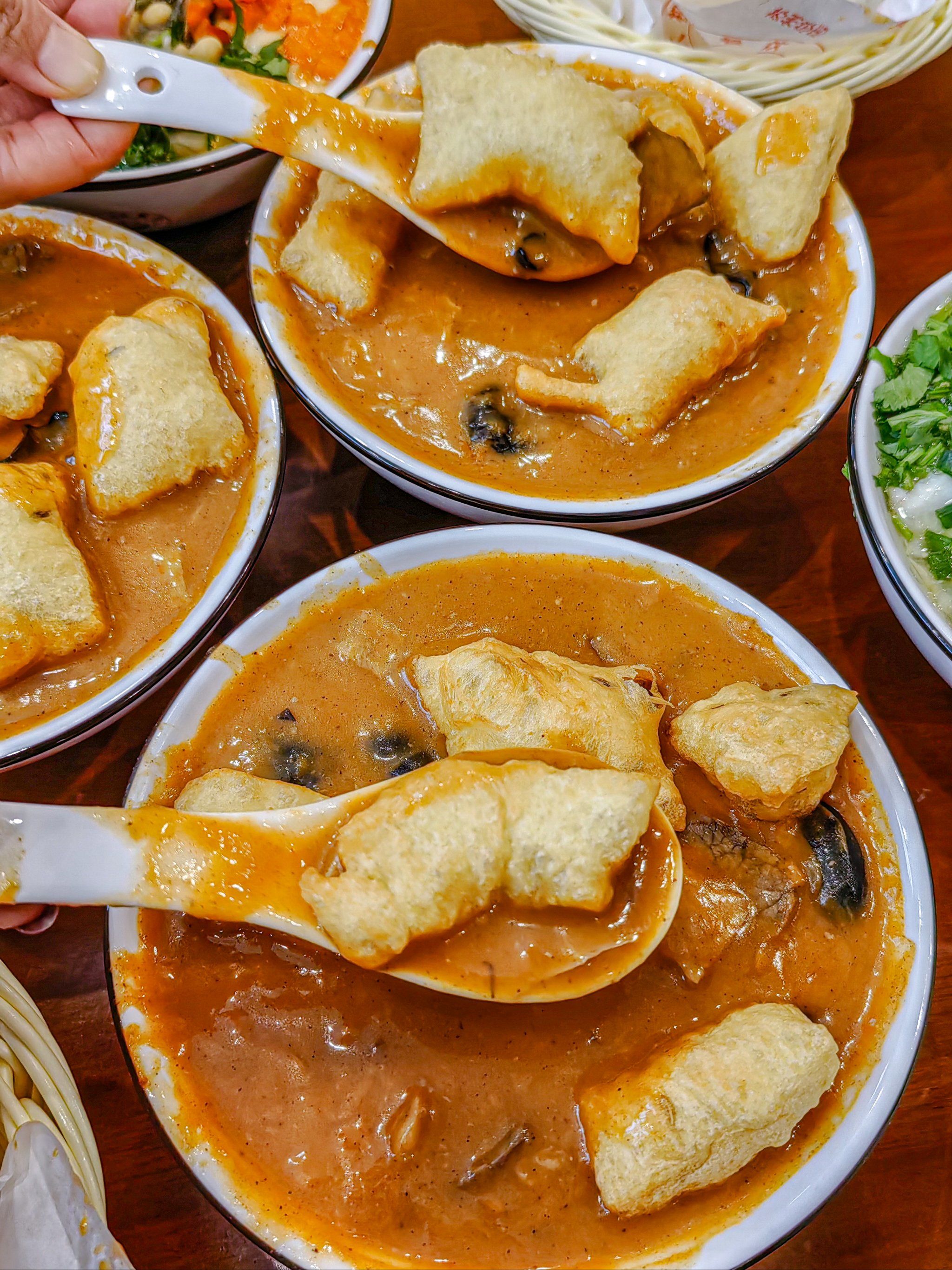 胡辣汤泡油条,一口成为河南人!