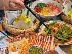 -小小集渔·泰式大排档(太古里香槟店)