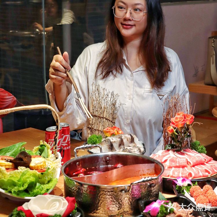 火锅探店|广州首家1️⃣特色番茄酸笋火锅专门店