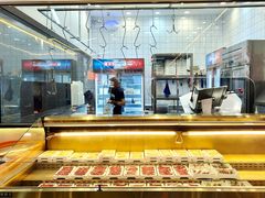 -来龍儿鲜切牛肉自助老火锅
