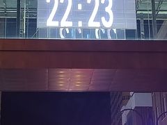 -鸣记脆皮烤鱼·海鲜烤鱼(三八广场店)