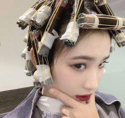 -AYO SALON