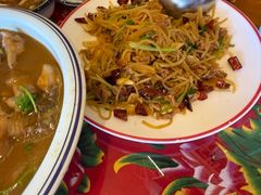 -闯关东东北农家菜(崂山石老人店)