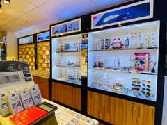 -MiRi眼镜·蔡司·星趣控·尼康控优点视觉合作店(南京东路店)