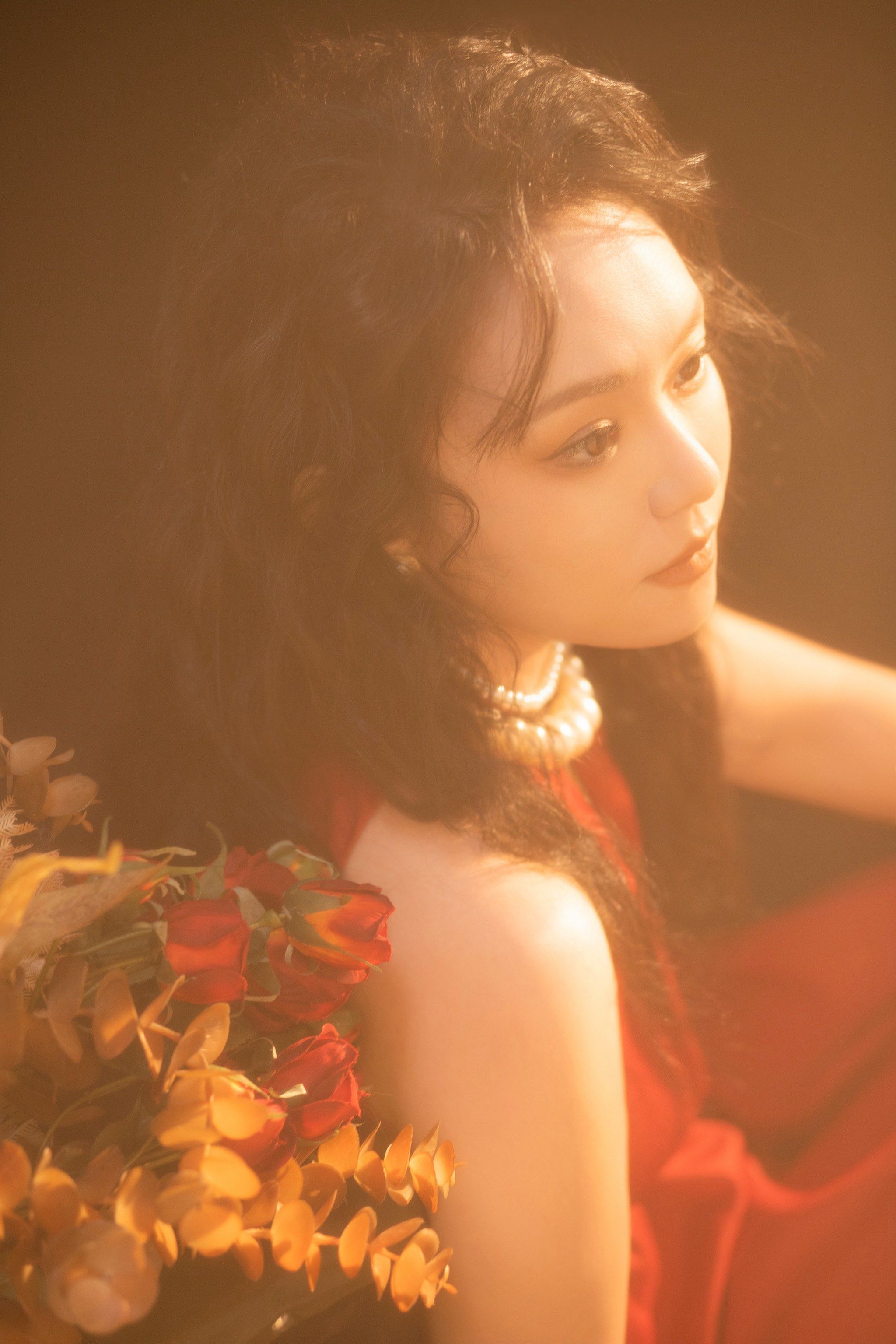 红色是一种 明丽张扬的美感 复古港风写真🥀