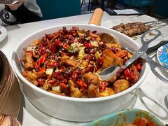 柴窝堡辣子鸡-阿里疆Alijiang·丝路美食·异域风情·清真(长楹天街店)