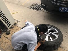 -24小时补胎米其林轮胎