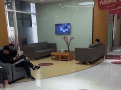 -雅悦齿科(顾村公园店)