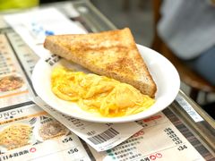 鲜牛油麦包厚多士-旺记冰室(九龙中心大厦店)