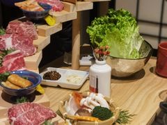 -山川小町·极番烧肉(新地假日广场店)