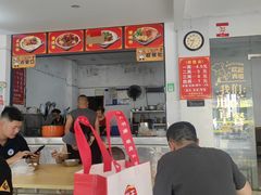 -阿婆米粉店