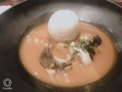 -鱼鲜饭香·招牌汽锅剁椒鱼头王