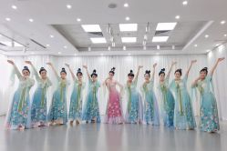 -深舞形体民族舞蹈工作室