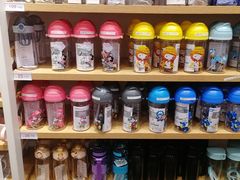 -名创优品(中原万达2F店)