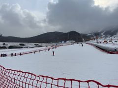 -中旅松花湖滑雪场